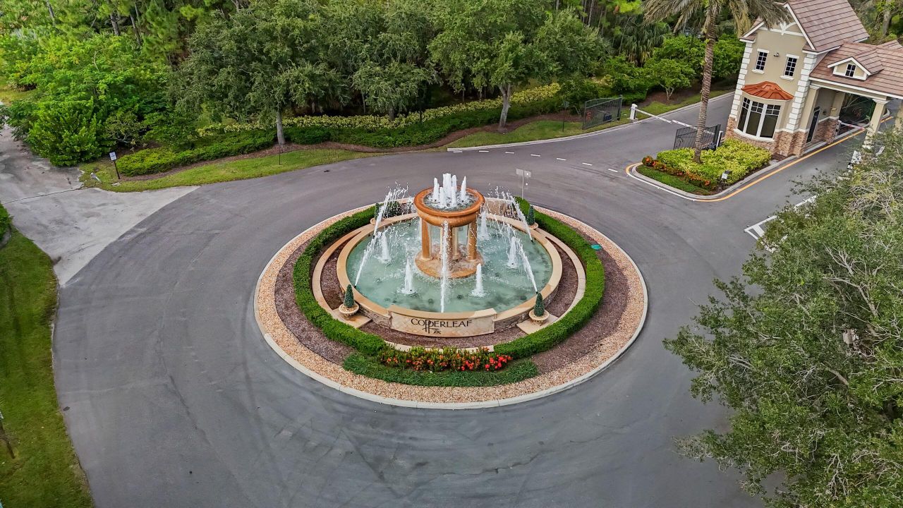 For Sale: $1,227,000 (3 beds, 3 baths, 2496 Square Feet)