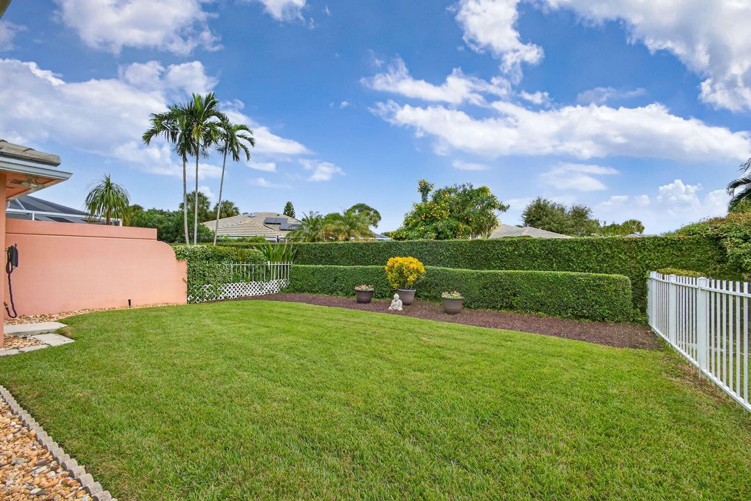 合同活跃: $510,000 (2 贝兹, 2 浴室, 1525 平方英尺)