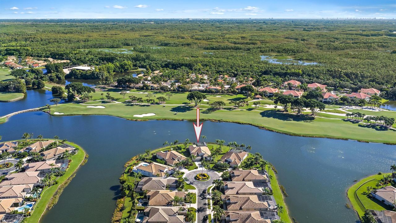 Под контрактом: $1,395,000 (3 спален, 3 ванн, 2853 Квадратных фут)