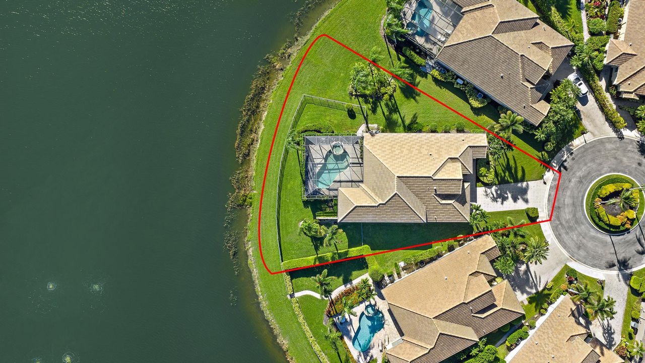 Под контрактом: $1,395,000 (3 спален, 3 ванн, 2853 Квадратных фут)