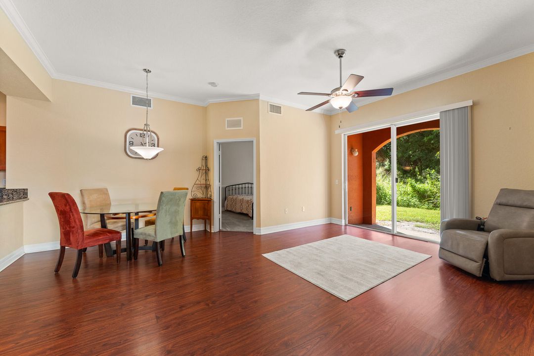 待售: $289,900 (3 贝兹, 2 浴室, 1157 平方英尺)