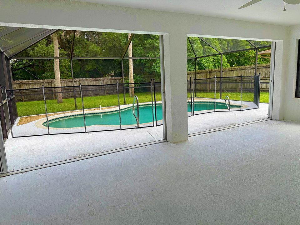 Activo con contrato: $374,900 (3 camas, 2 baños, 1637 Pies cuadrados)