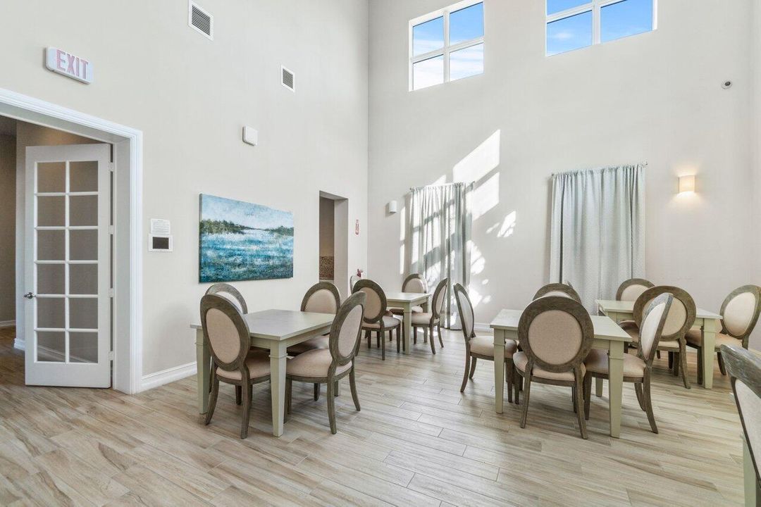 En Venta: $525,000 (3 camas, 2 baños, 2222 Pies cuadrados)