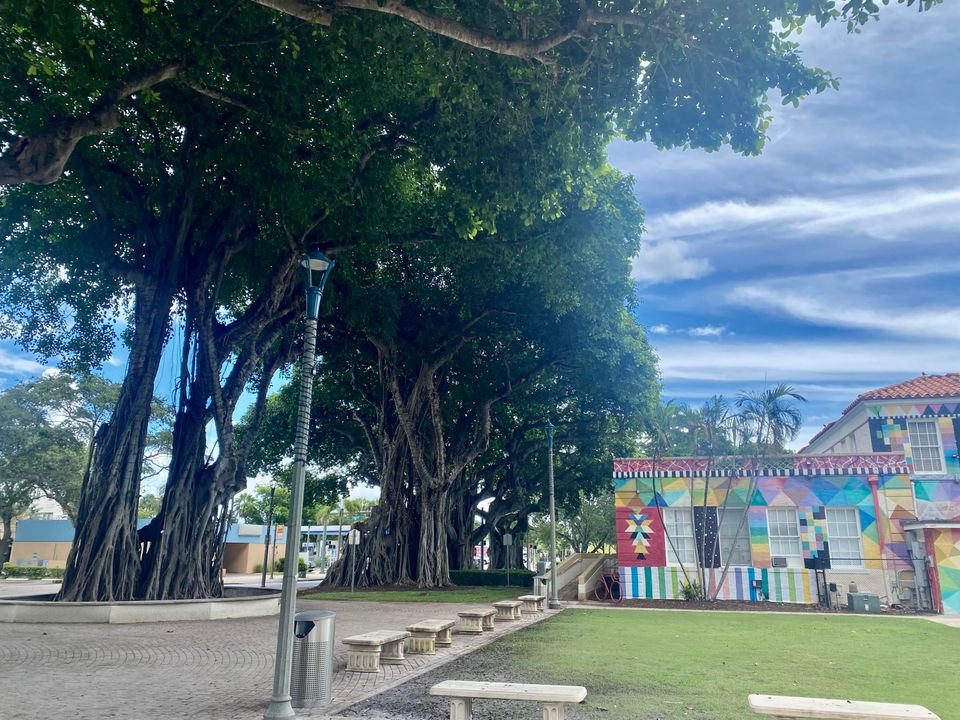 Под контрактом: $690,000 (0 спален, 0 ванн, 1 Квадратных фут)