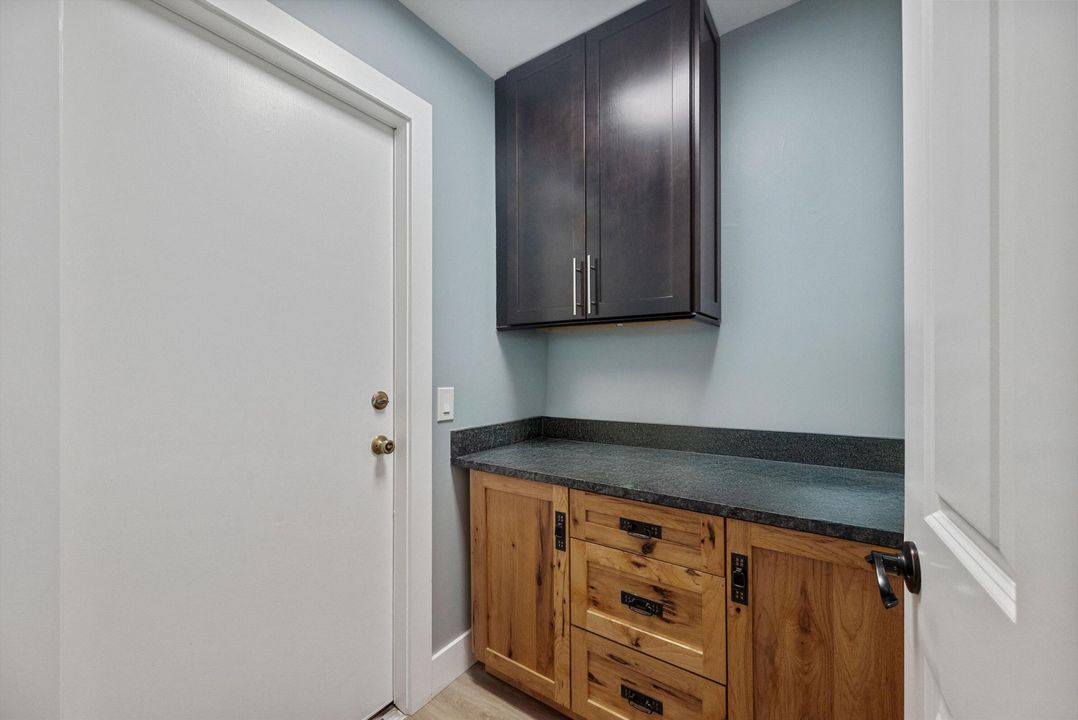 En Venta: $930,000 (3 camas, 2 baños, 1484 Pies cuadrados)