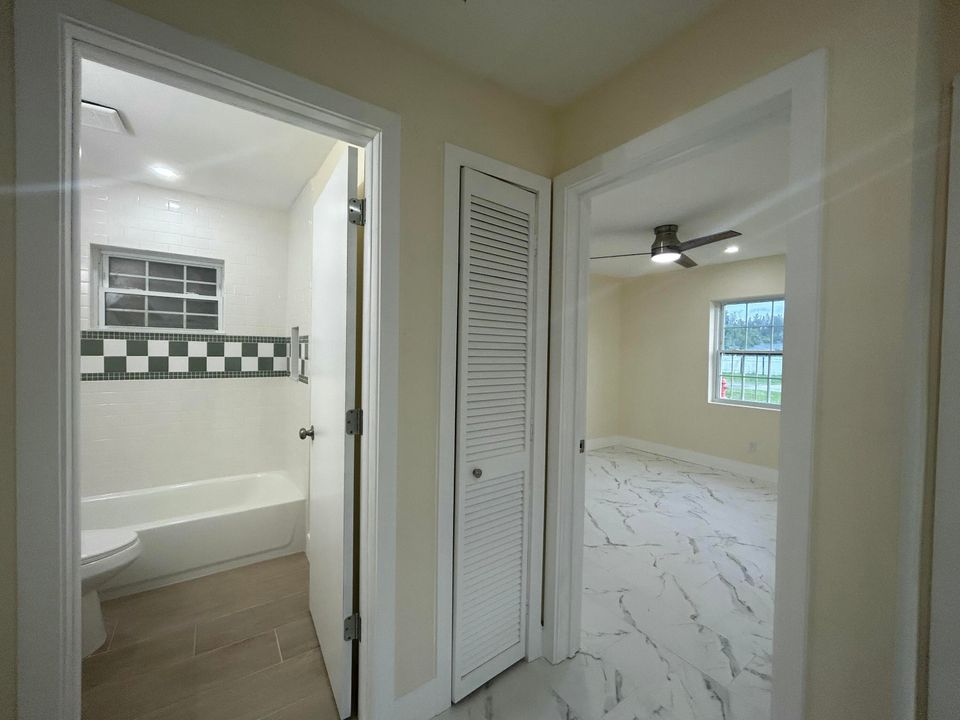 For Rent: $2,500 (3 beds, 2 baths, 1225 Square Feet)