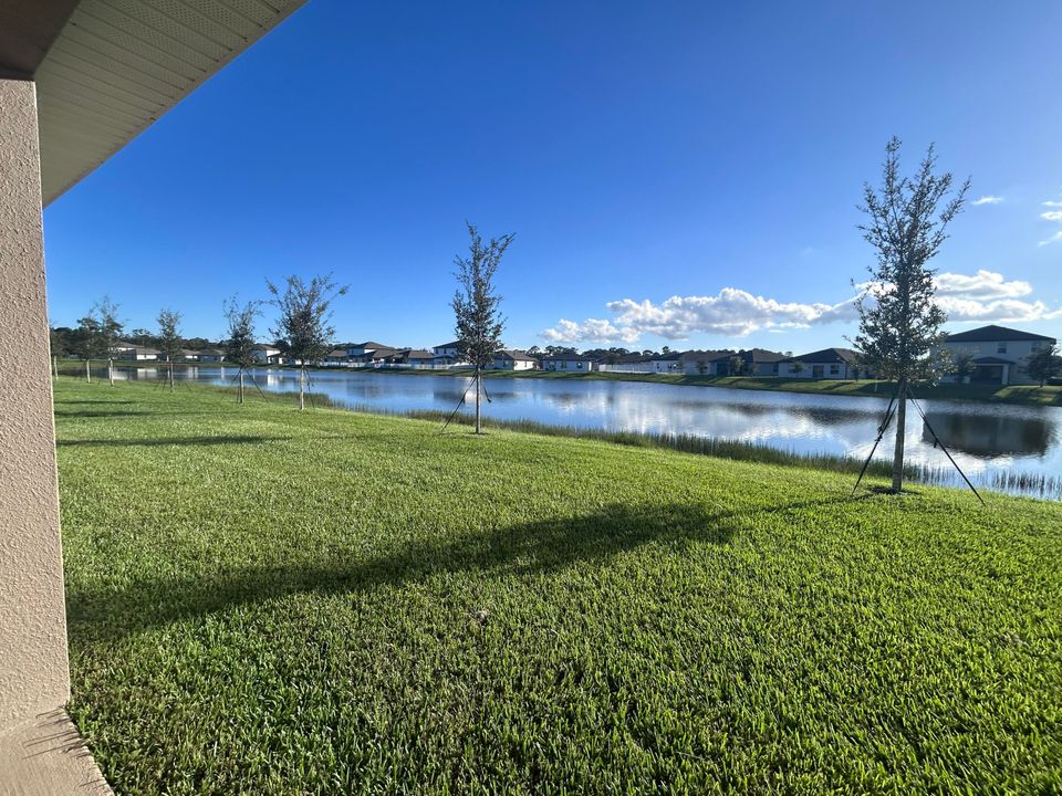 Active With Contract: $347,612 (3 beds, 2 baths, 1780 Square Feet)