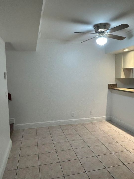 Active With Contract: $2,200 (2 beds, 2 baths, 1218 Square Feet)