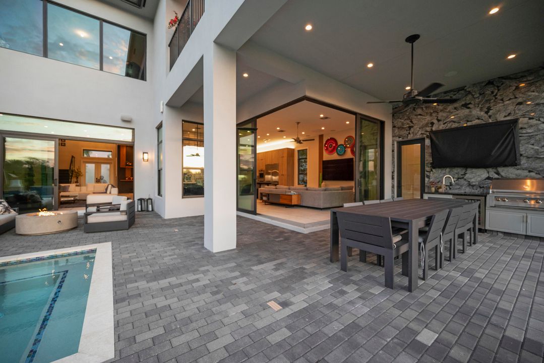 For Sale: $4,875,000 (6 beds, 8 baths, 6175 Square Feet)