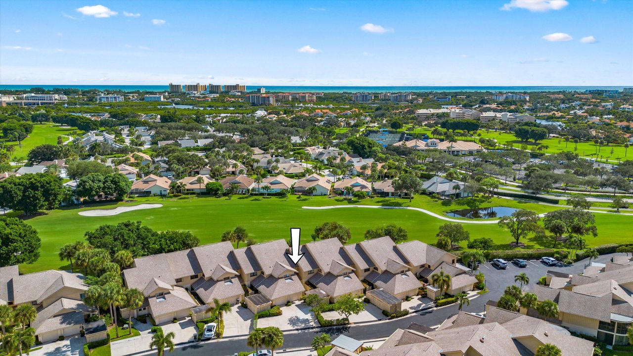 合同活跃: $9,000 (2 贝兹, 2 浴室, 1818 平方英尺)