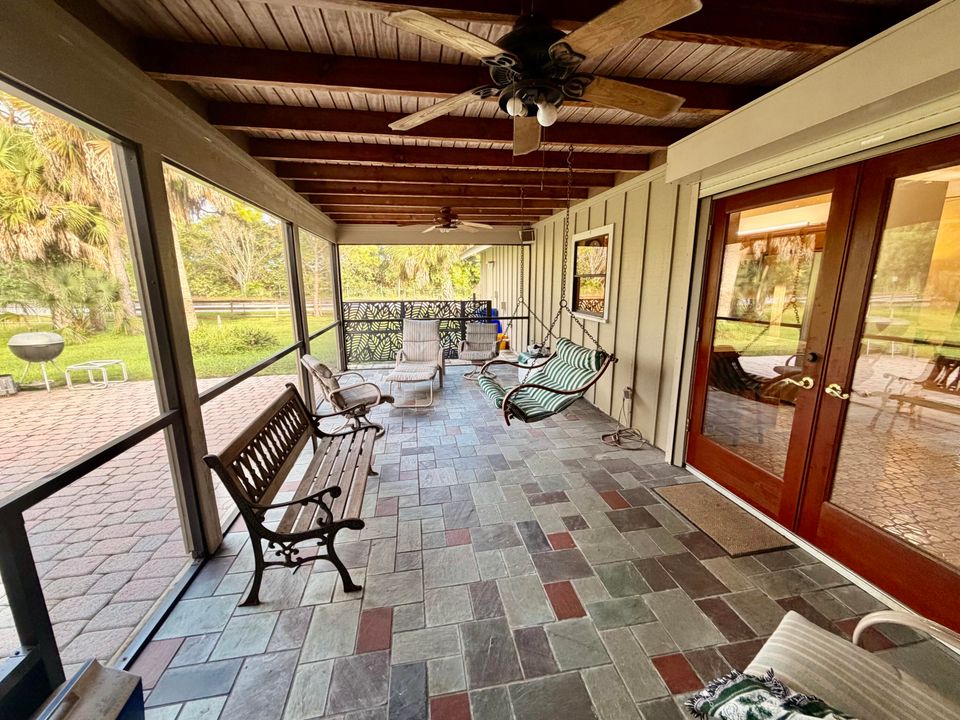 For Sale: $675,000 (4 beds, 3 baths, 2827 Square Feet)