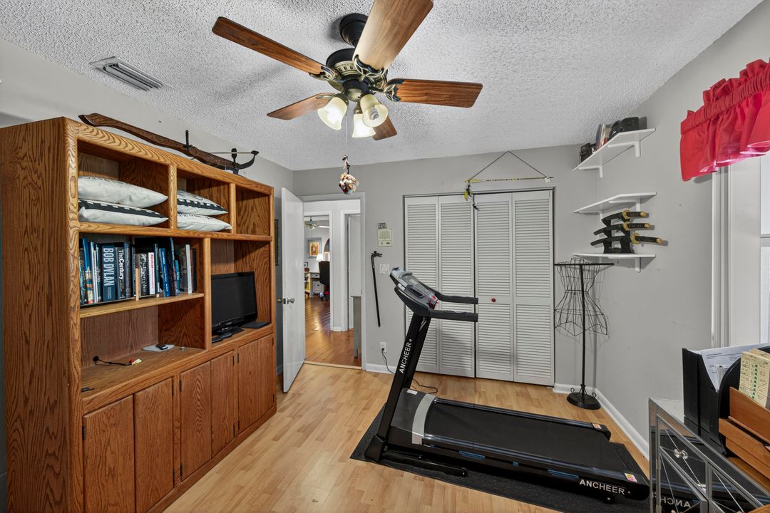 На продажу: $1,299,000 (4 спален, 2 ванн, 2747 Квадратных фут)