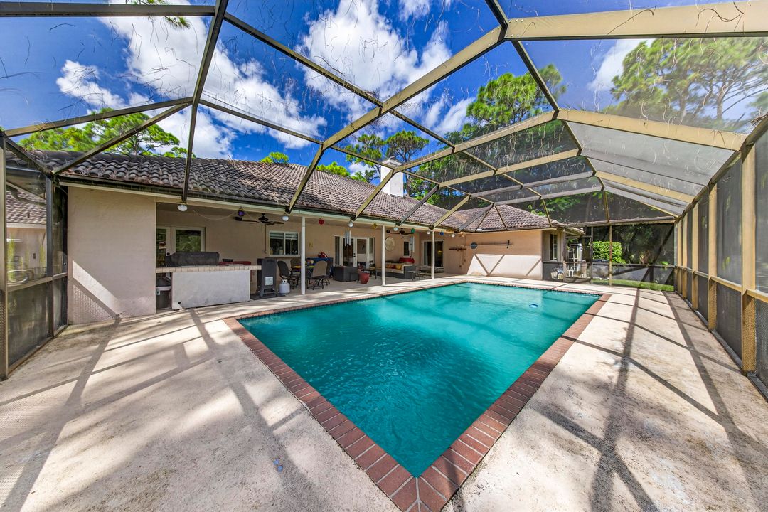 На продажу: $1,299,000 (4 спален, 2 ванн, 2747 Квадратных фут)