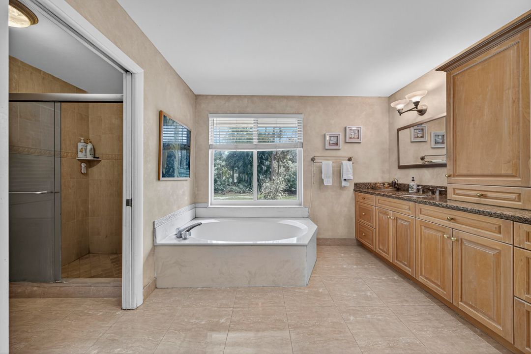 На продажу: $1,299,000 (4 спален, 2 ванн, 2747 Квадратных фут)