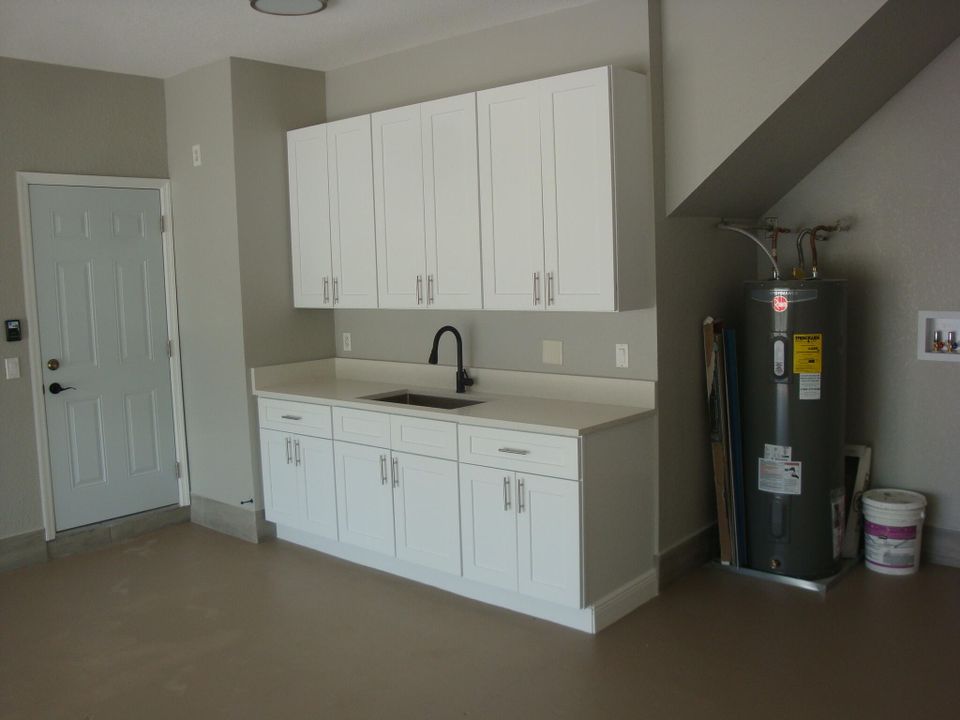 Active With Contract: $549,900 (3 beds, 2 baths, 2131 Square Feet)