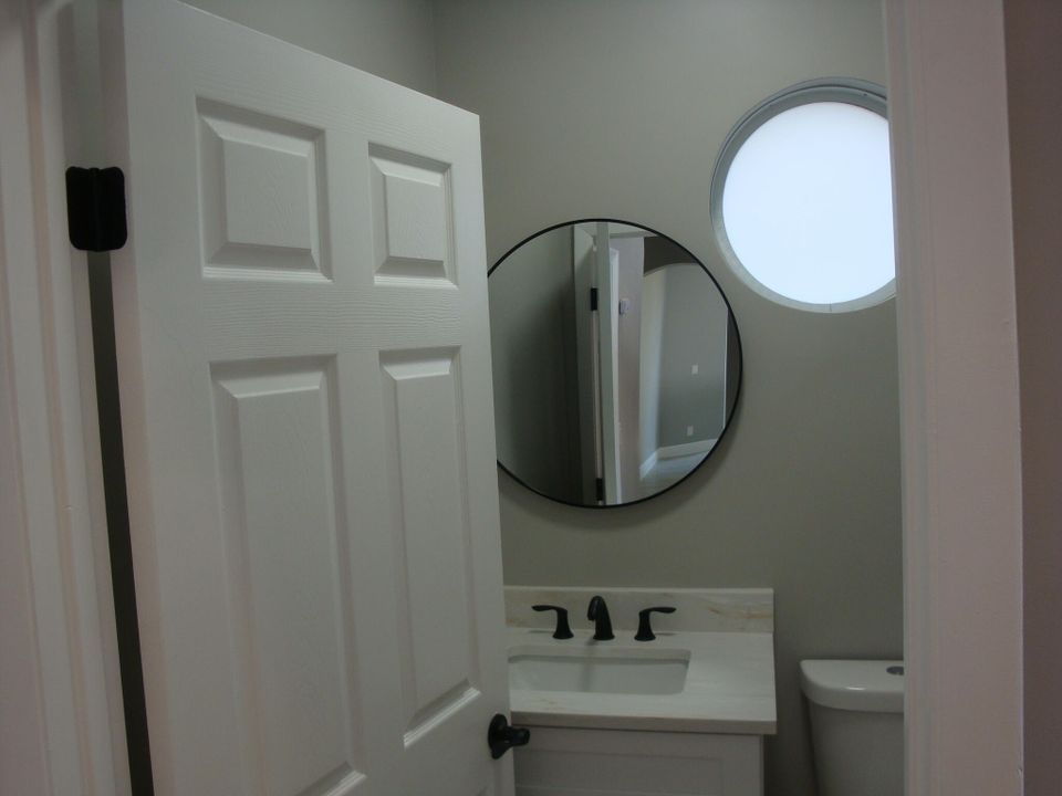 Active With Contract: $549,900 (3 beds, 2 baths, 2131 Square Feet)