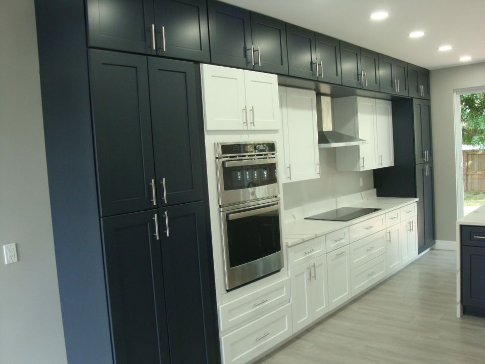 Active With Contract: $549,900 (3 beds, 2 baths, 2131 Square Feet)