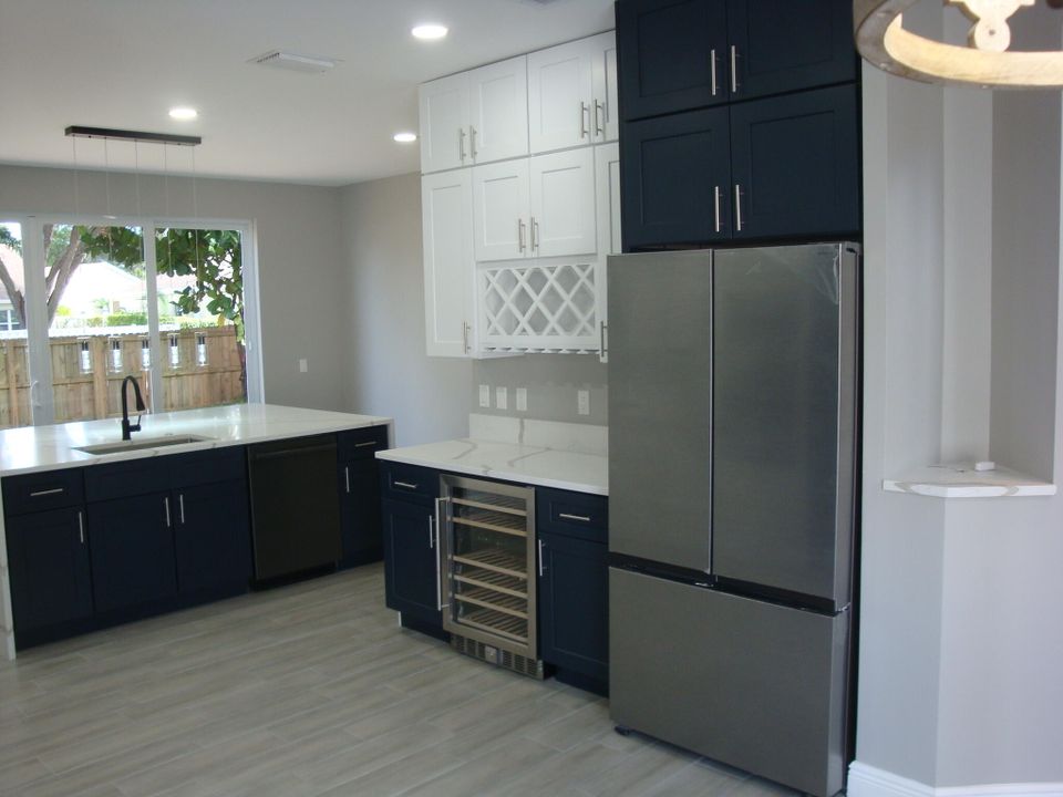 Active With Contract: $549,900 (3 beds, 2 baths, 2131 Square Feet)