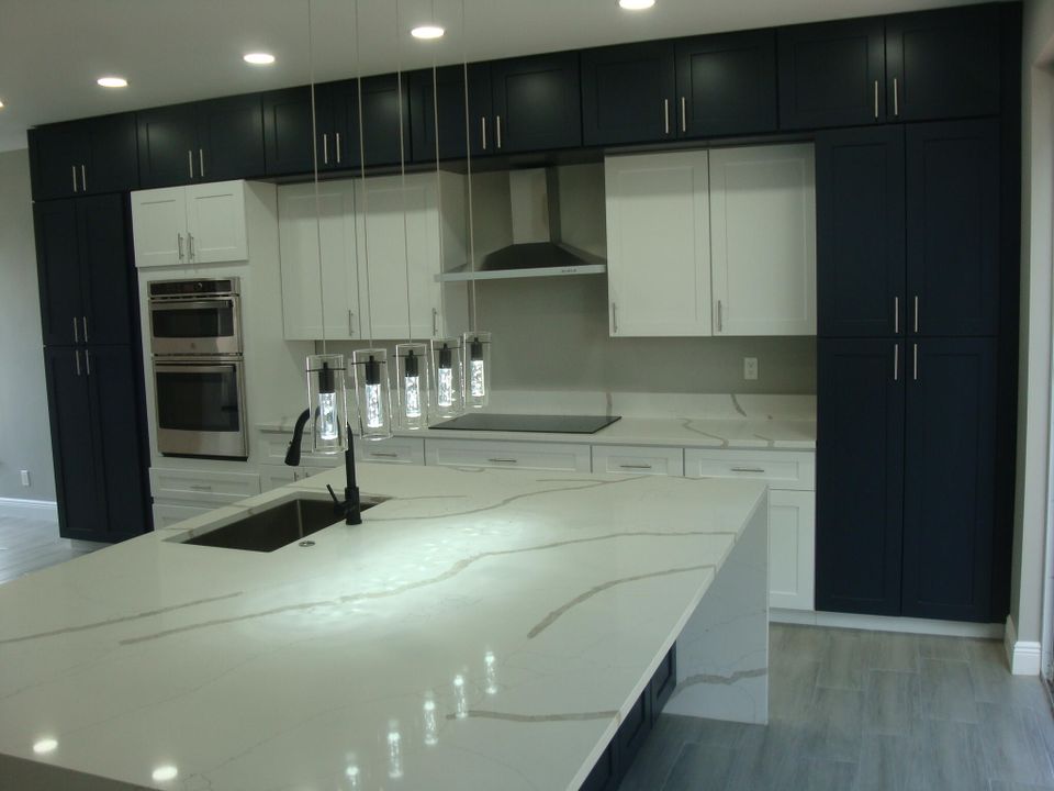 Active With Contract: $549,900 (3 beds, 2 baths, 2131 Square Feet)