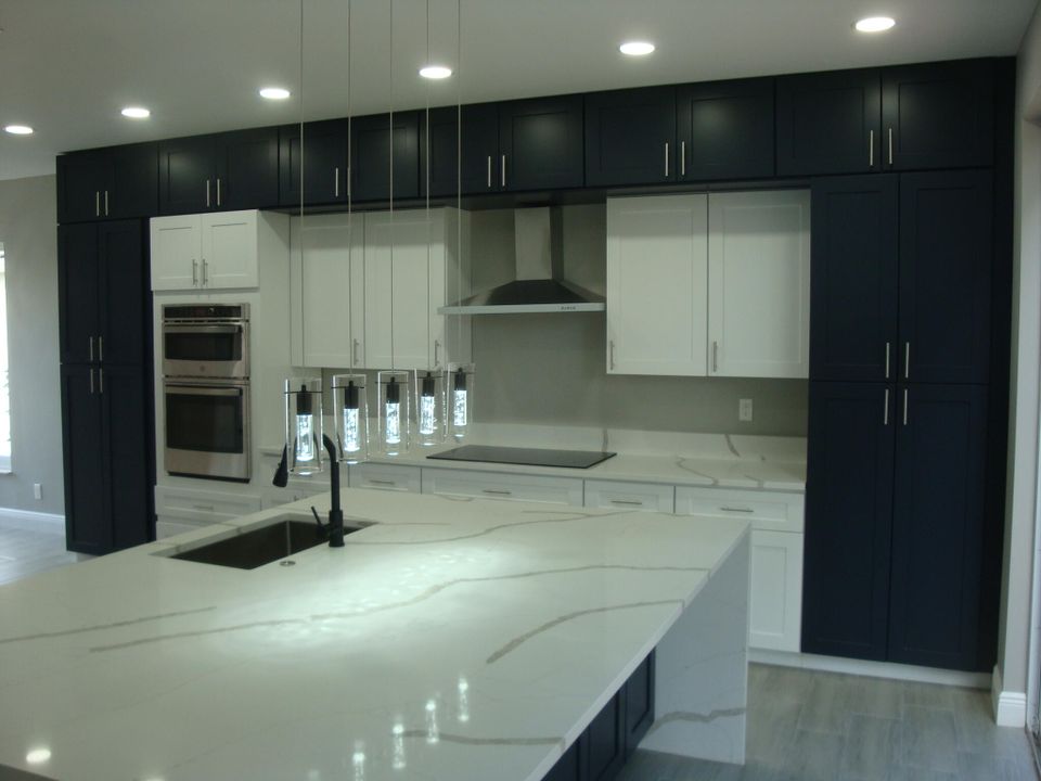 Active With Contract: $549,900 (3 beds, 2 baths, 2131 Square Feet)