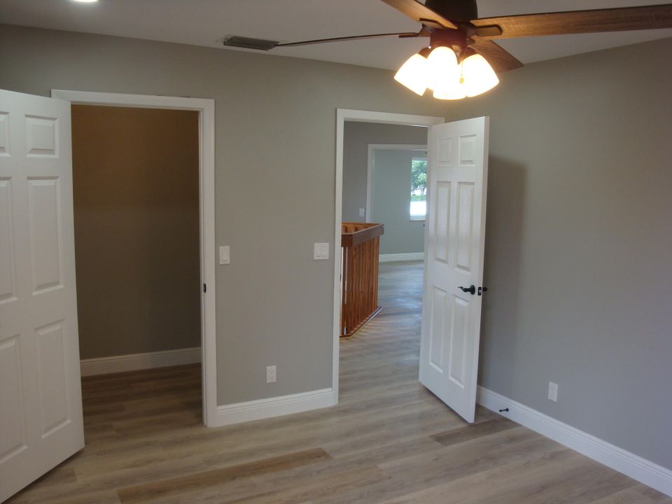 Active With Contract: $549,900 (3 beds, 2 baths, 2131 Square Feet)