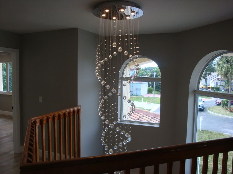 Active With Contract: $549,900 (3 beds, 2 baths, 2131 Square Feet)