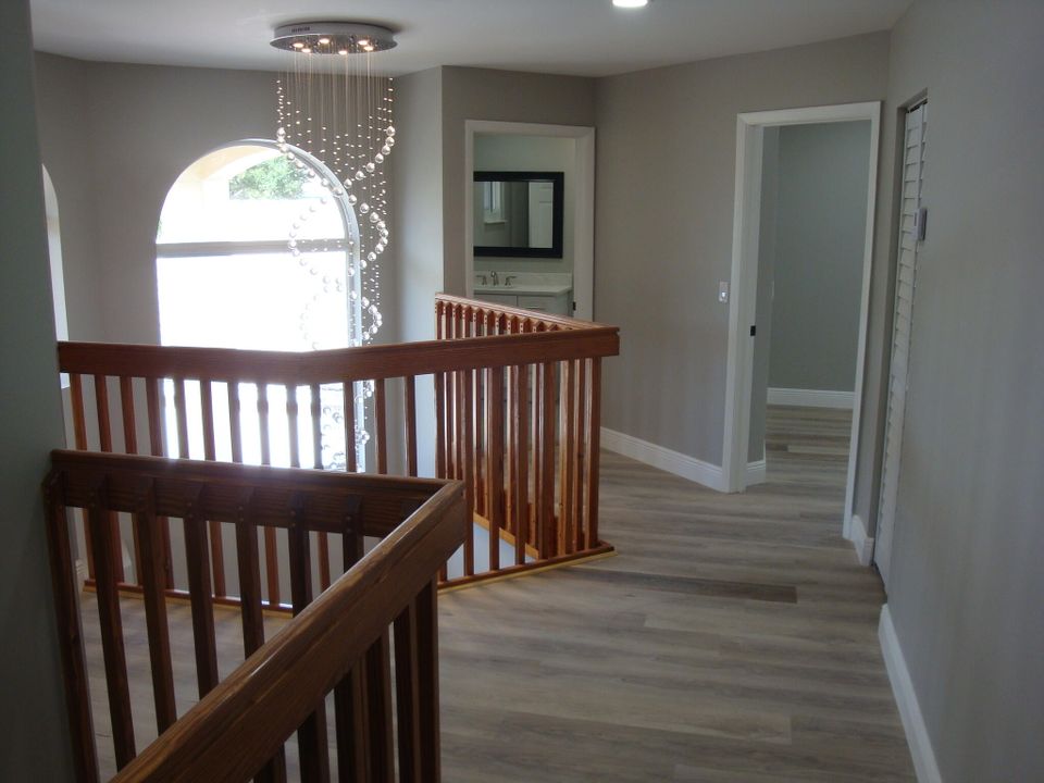 Active With Contract: $549,900 (3 beds, 2 baths, 2131 Square Feet)