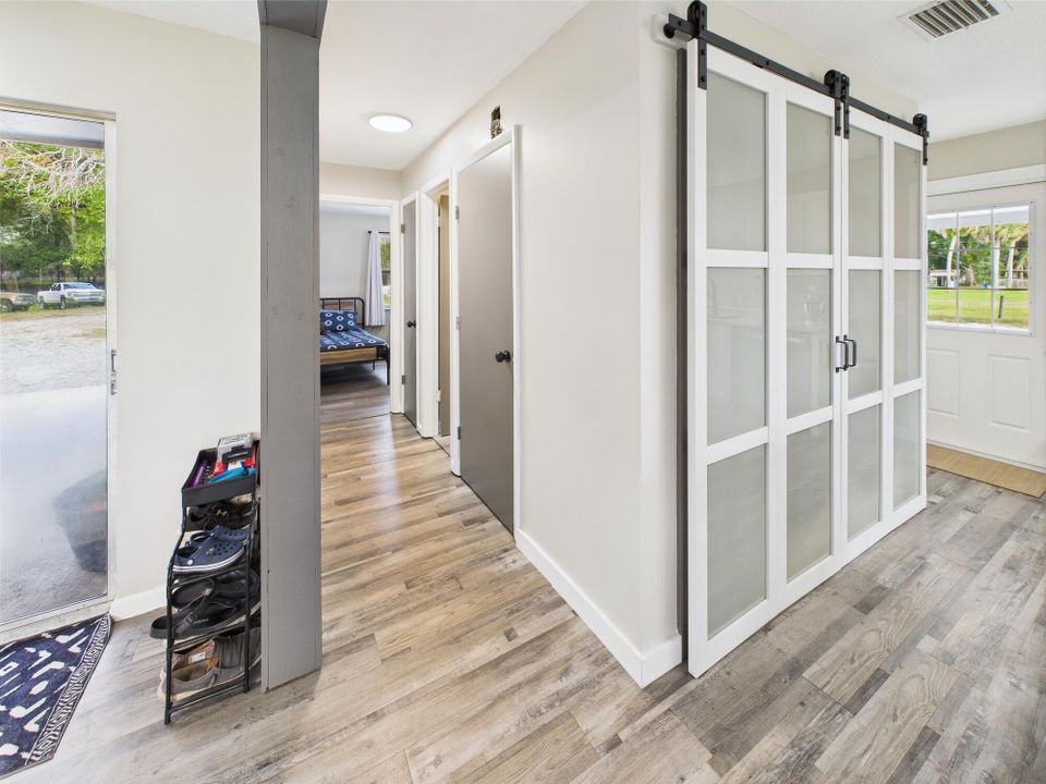 For Sale: $515,000 (3 beds, 2 baths, 1649 Square Feet)