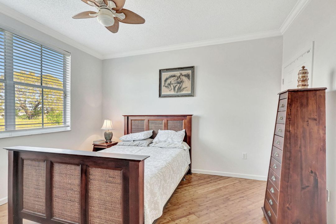 Active With Contract: $3,700 (2 beds, 2 baths, 975 Square Feet)