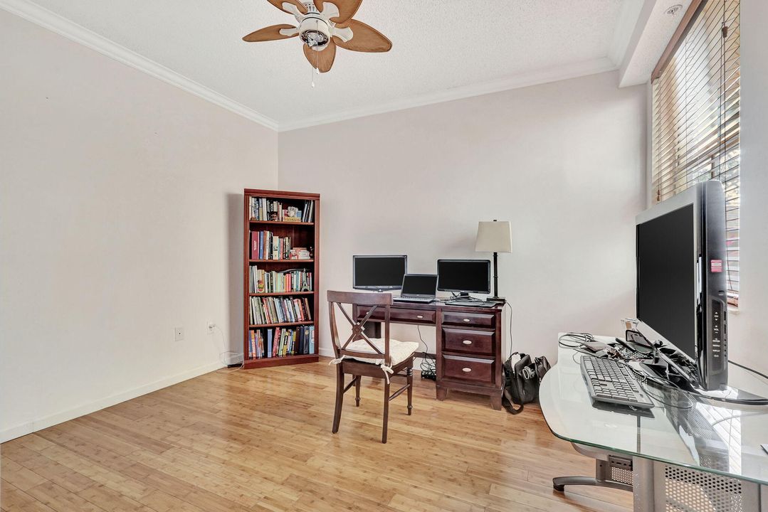 Active With Contract: $3,700 (2 beds, 2 baths, 975 Square Feet)