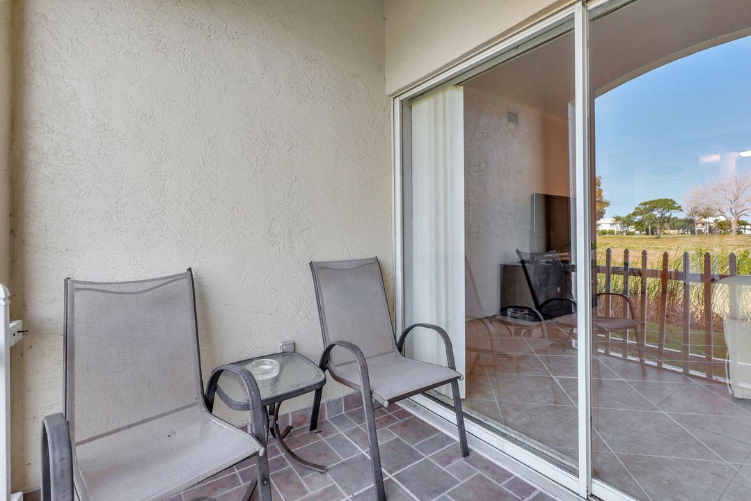 Active With Contract: $3,700 (2 beds, 2 baths, 975 Square Feet)