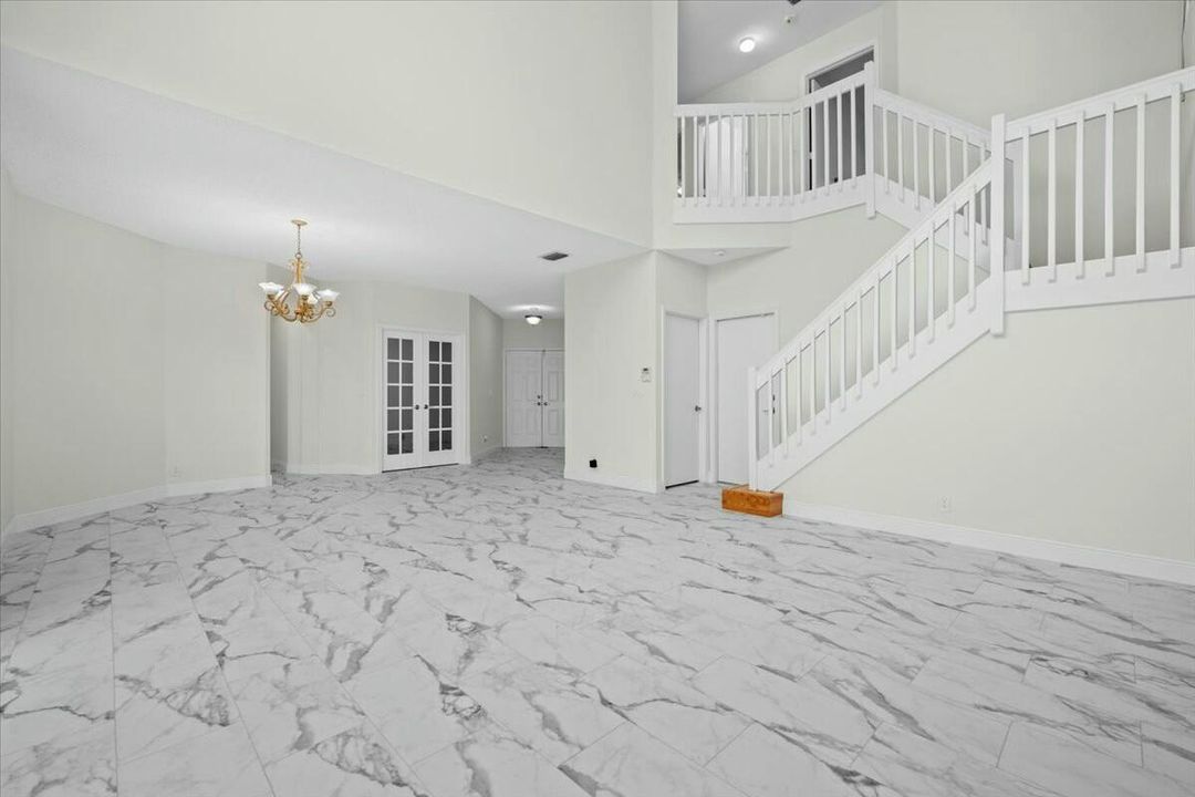 待售: $690,000 (5 贝兹, 3 浴室, 2435 平方英尺)