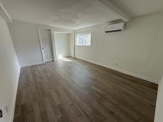 Active With Contract: $295,000 (3 beds, 3 baths, 1559 Square Feet)