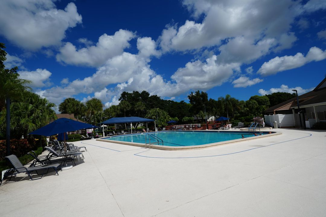 For Sale: $249,500 (3 beds, 2 baths, 1600 Square Feet)