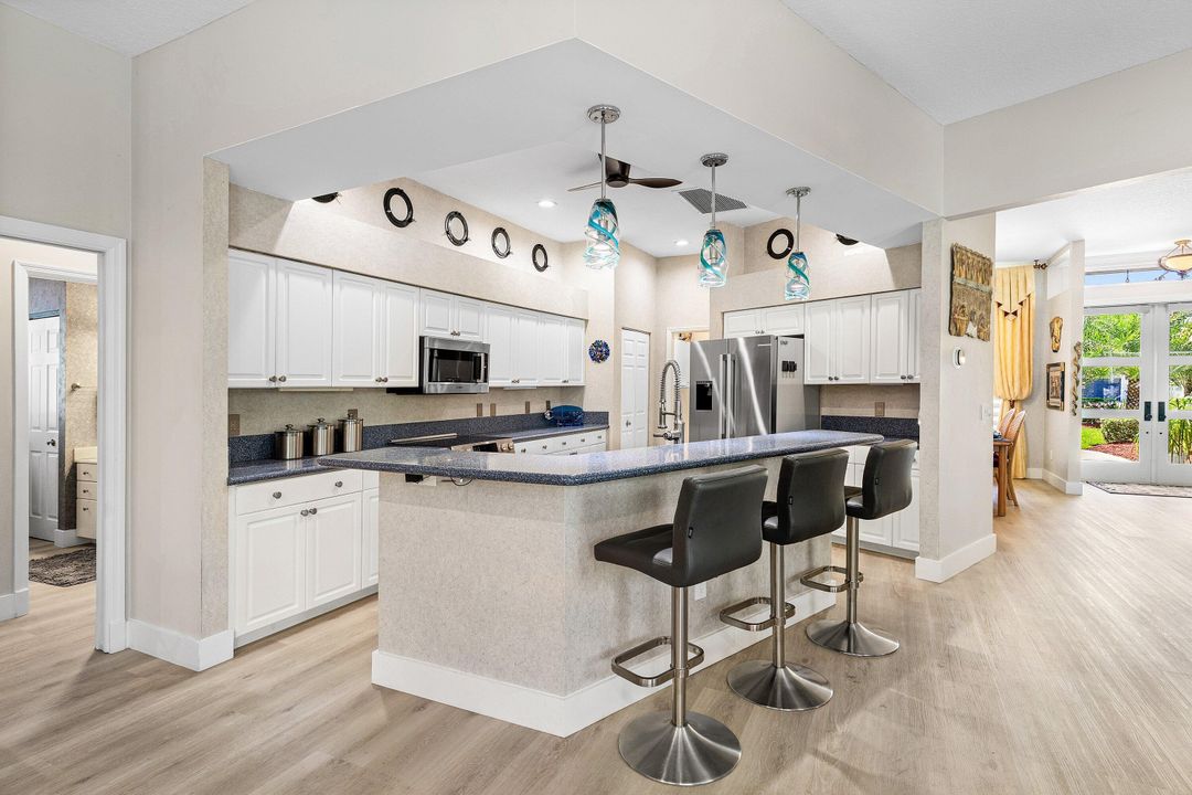 Active With Contract: $1,675,000 (4 beds, 3 baths, 2643 Square Feet)