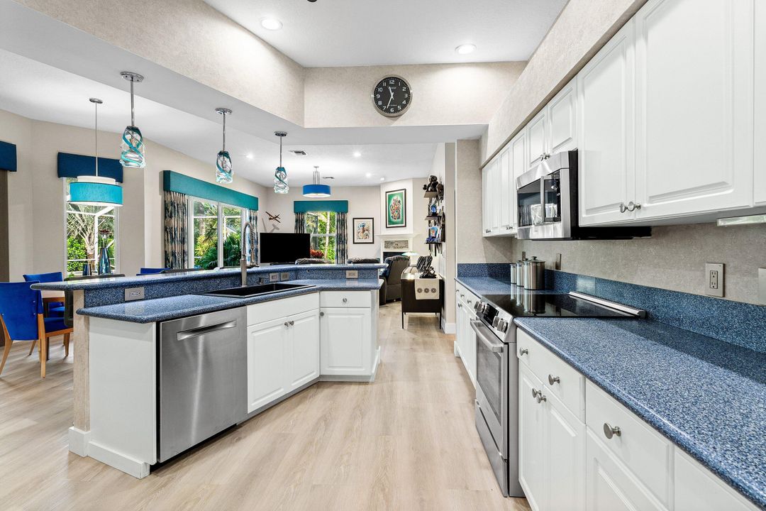 Active With Contract: $1,675,000 (4 beds, 3 baths, 2643 Square Feet)