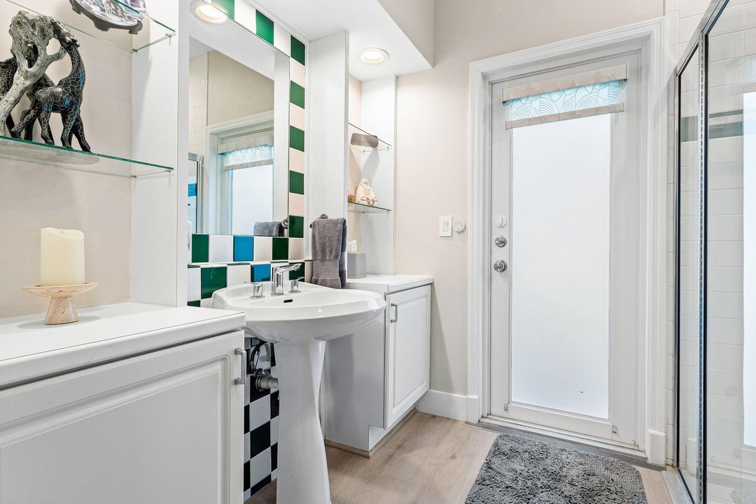 Active With Contract: $1,675,000 (4 beds, 3 baths, 2643 Square Feet)