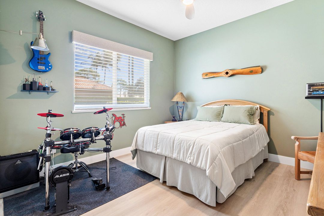 Active With Contract: $1,675,000 (4 beds, 3 baths, 2643 Square Feet)