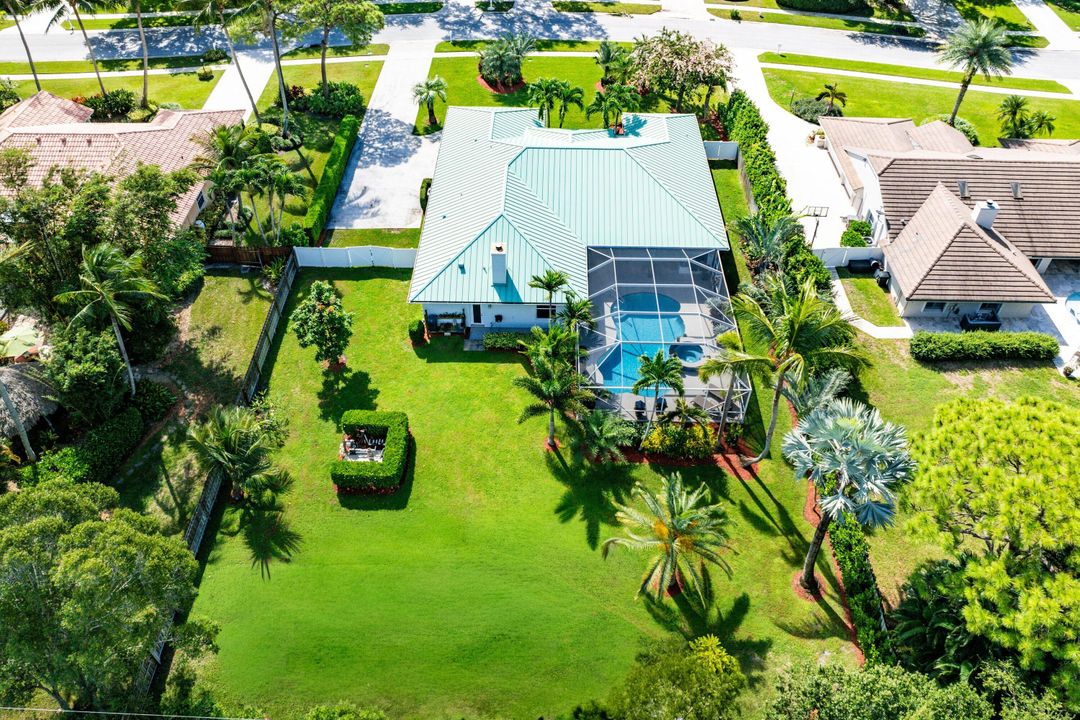 Active With Contract: $1,675,000 (4 beds, 3 baths, 2643 Square Feet)