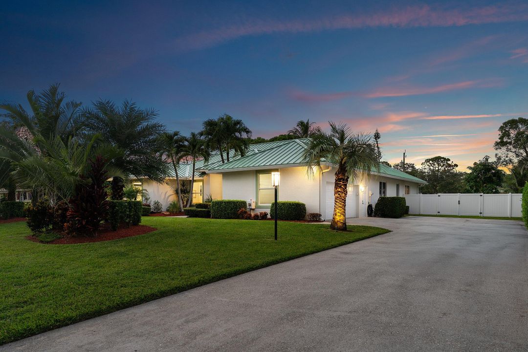 Active With Contract: $1,675,000 (4 beds, 3 baths, 2643 Square Feet)