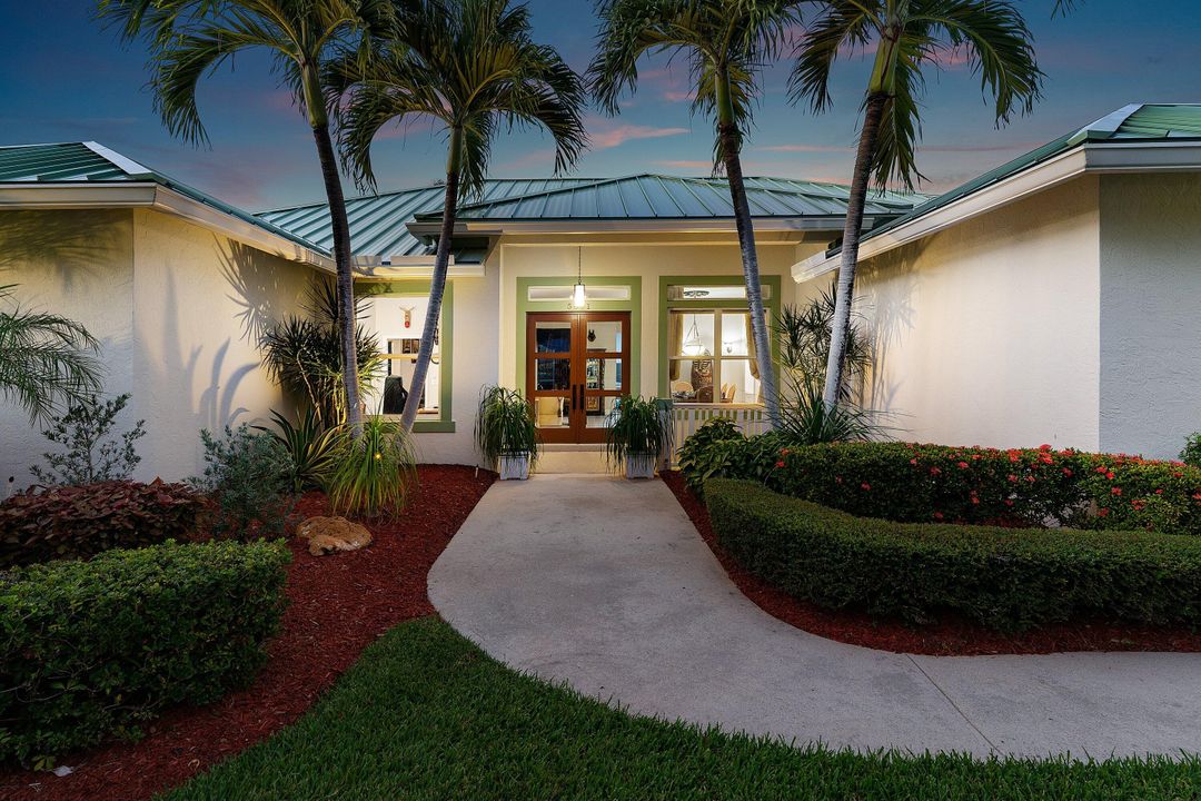 Active With Contract: $1,675,000 (4 beds, 3 baths, 2643 Square Feet)