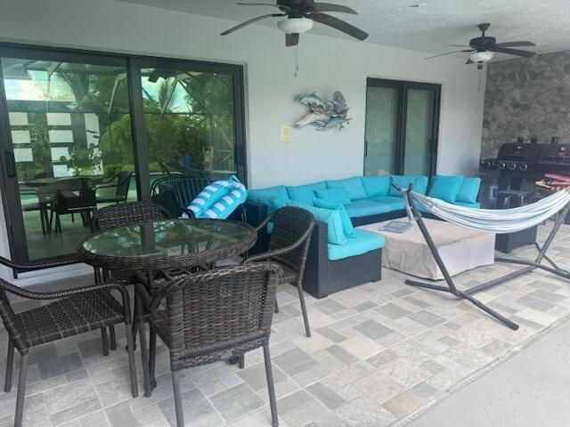 В аренду: $9,500 (4 спален, 3 ванн, 3000 Квадратных фут)