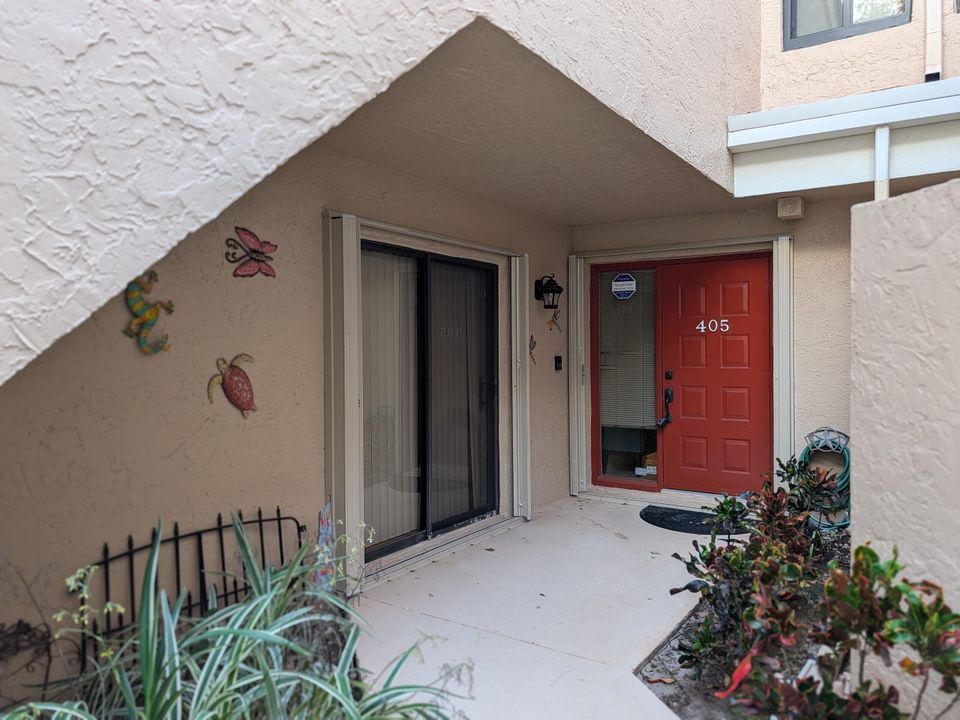 На продажу: $439,000 (2 спален, 2 ванн, 1071 Квадратных фут)