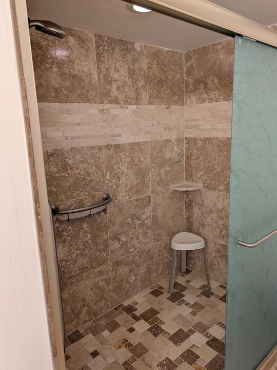 На продажу: $439,000 (2 спален, 2 ванн, 1071 Квадратных фут)