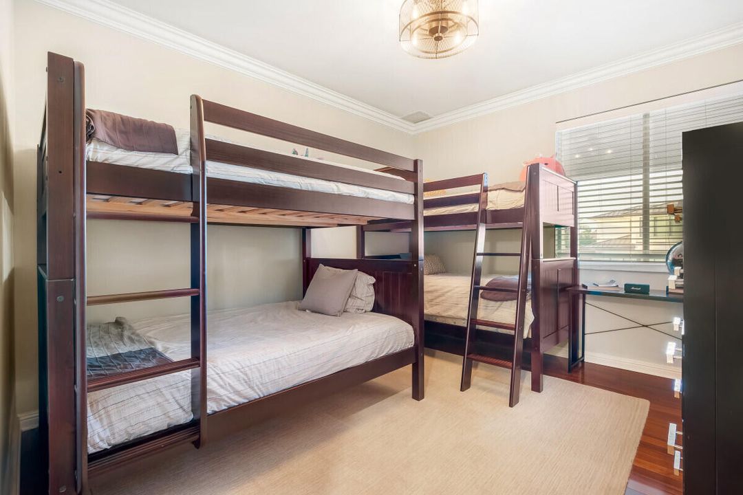 En Renta: $34,900 (4 camas, 3 baños, 3279 Pies cuadrados)