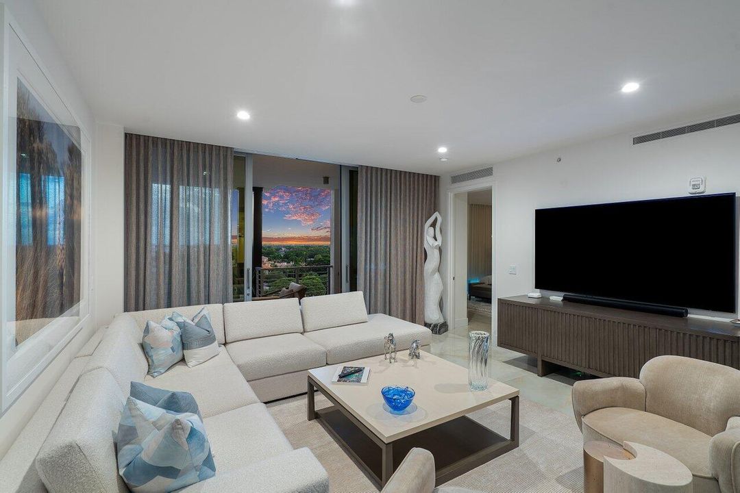 На продажу: $3,499,000 (4 спален, 4 ванн, 2706 Квадратных фут)