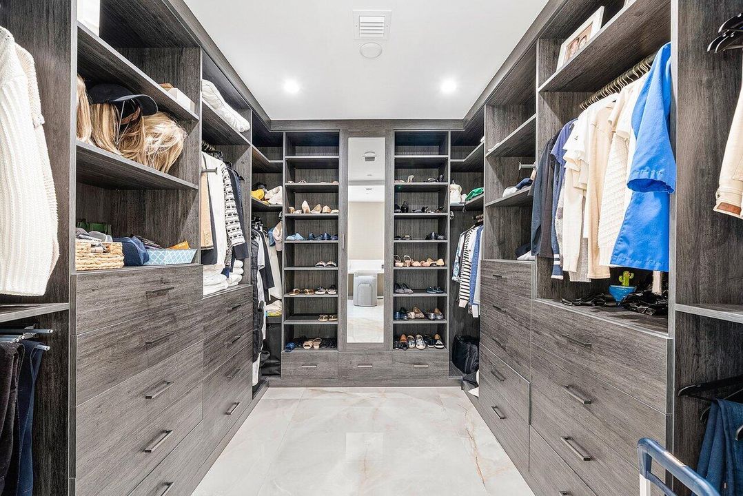 На продажу: $3,499,000 (4 спален, 4 ванн, 2706 Квадратных фут)