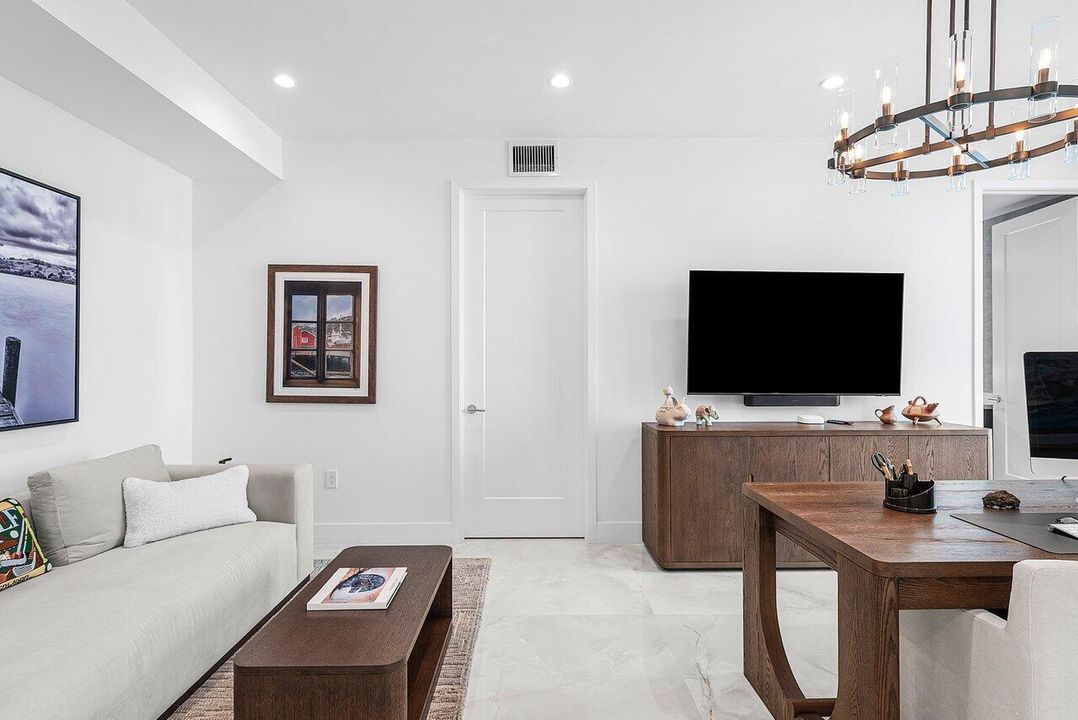 На продажу: $3,499,000 (4 спален, 4 ванн, 2706 Квадратных фут)