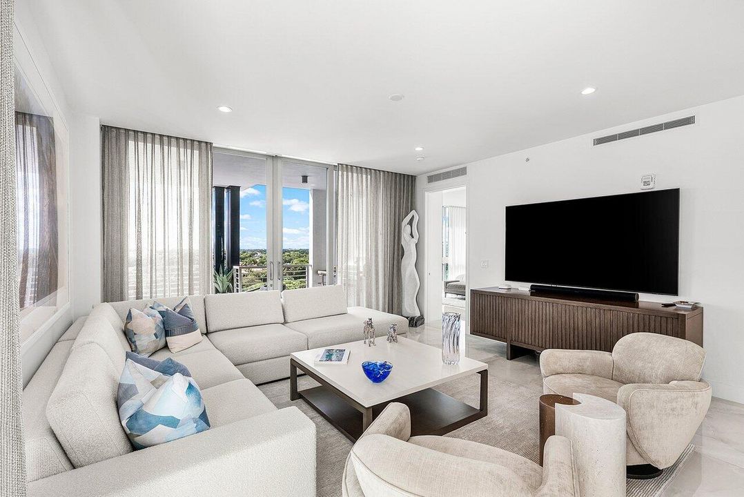 На продажу: $3,499,000 (4 спален, 4 ванн, 2706 Квадратных фут)