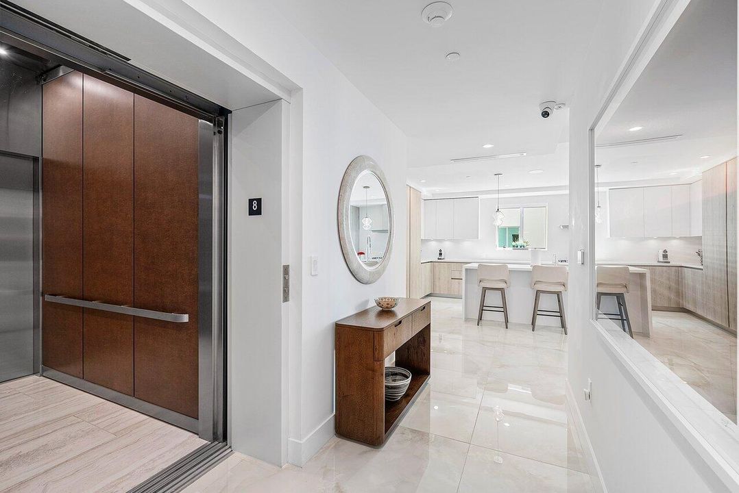 На продажу: $3,499,000 (4 спален, 4 ванн, 2706 Квадратных фут)